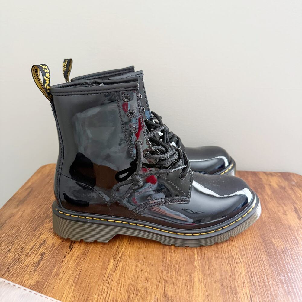NEW Dr. Martens 1460 Patent Leather Lace Up Combat Boots Black Women's Size 6 - Picture 11 of 13